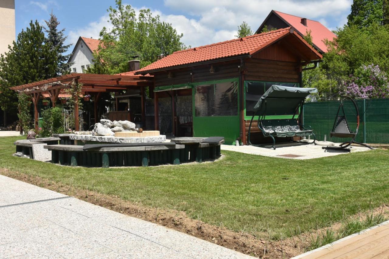 Apartments&Rooms kod Eli Ravna Gora Exterior foto